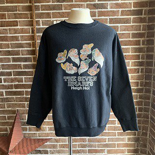 <img class='new_mark_img1' src='https://img.shop-pro.jp/img/new/icons50.gif' style='border:none;display:inline;margin:0px;padding:0px;width:auto;' />SEVEN DWARFS SWEAT SHIRTS/BLACK AGEING