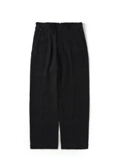 <img class='new_mark_img1' src='https://img.shop-pro.jp/img/new/icons50.gif' style='border:none;display:inline;margin:0px;padding:0px;width:auto;' />DOUBLE-PLEATED DRAPE TROUSER/BLACK(TWILL)