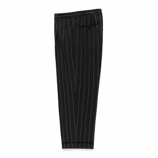 <img class='new_mark_img1' src='https://img.shop-pro.jp/img/new/icons12.gif' style='border:none;display:inline;margin:0px;padding:0px;width:auto;' />DORMEUIL / DOUBLE PLEATED TROUSERS(TWO TUCK)/BLACK