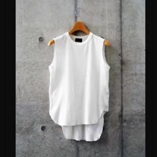 <img class='new_mark_img1' src='https://img.shop-pro.jp/img/new/icons11.gif' style='border:none;display:inline;margin:0px;padding:0px;width:auto;' />No-Sleeve Thermal Shirts / White