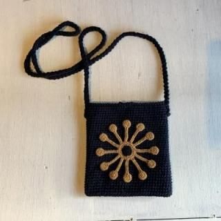 <img class='new_mark_img1' src='https://img.shop-pro.jp/img/new/icons14.gif' style='border:none;display:inline;margin:0px;padding:0px;width:auto;' />Indian Motif Ravers Small Bag / BLACK