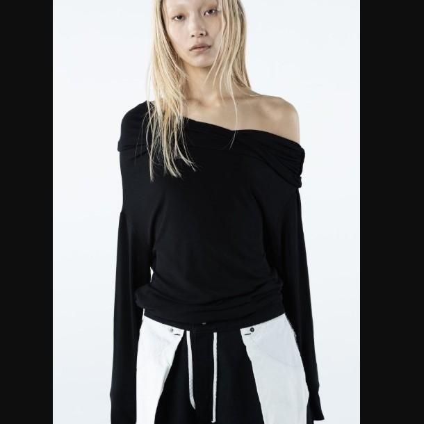 KISS TOPS-irojikake(イロジカケ)のことなら富山県砺波市のSwanDive