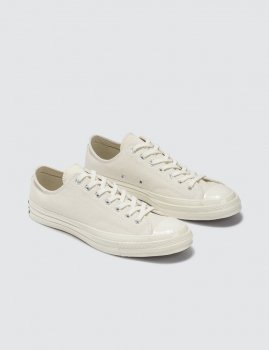 <img class='new_mark_img1' src='https://img.shop-pro.jp/img/new/icons48.gif' style='border:none;display:inline;margin:0px;padding:0px;width:auto;' />【CONVERSE】Chuck Taylor All Star '70 Lo/ナチュラル