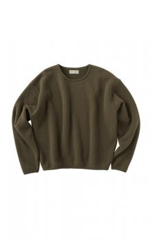 <img class='new_mark_img1' src='https://img.shop-pro.jp/img/new/icons48.gif' style='border:none;display:inline;margin:0px;padding:0px;width:auto;' />【KURO】WOOL PILE CREW NECK SWEATER/オリーブ