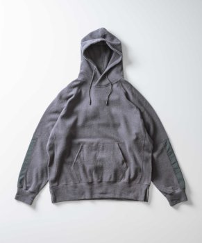<img class='new_mark_img1' src='https://img.shop-pro.jp/img/new/icons48.gif' style='border:none;display:inline;margin:0px;padding:0px;width:auto;' />【CURLY】WOOL FLEECE HOODIE