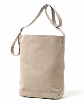 <img class='new_mark_img1' src='https://img.shop-pro.jp/img/new/icons48.gif' style='border:none;display:inline;margin:0px;padding:0px;width:auto;' />hoboDELIVERY SHOULDER BAG COW SUEDE/