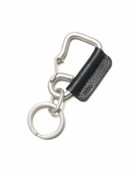 <img class='new_mark_img1' src='https://img.shop-pro.jp/img/new/icons48.gif' style='border:none;display:inline;margin:0px;padding:0px;width:auto;' />hoboCARABINER KEY RING with COW LEATHER/֥å
