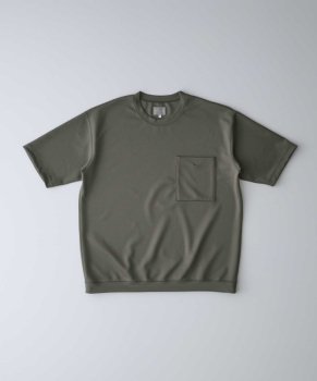 <img class='new_mark_img1' src='https://img.shop-pro.jp/img/new/icons13.gif' style='border:none;display:inline;margin:0px;padding:0px;width:auto;' />CURLYDOUBLE-KNIT POCKET TEE