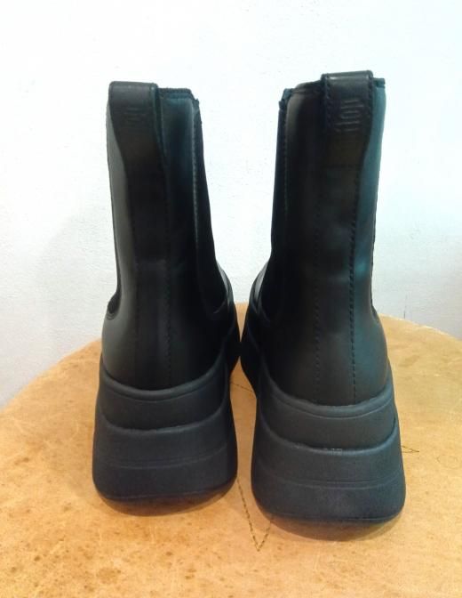 FitFlopフィットフロップ エフモード スタックレザーチェルシーブーツ