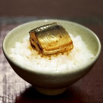気仙沼 斉吉商店【金のさんま】6切入|創業から継ぎ足している返したれと生姜で骨まで柔らかかく炊きました※クール便発送