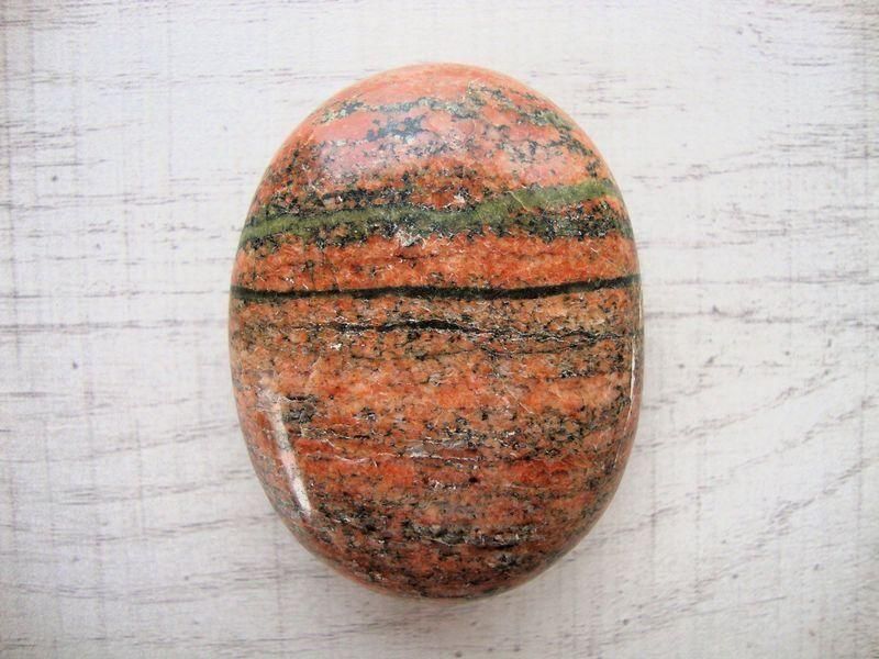 ユナカイト 磨き石002 - クリスタル天虹