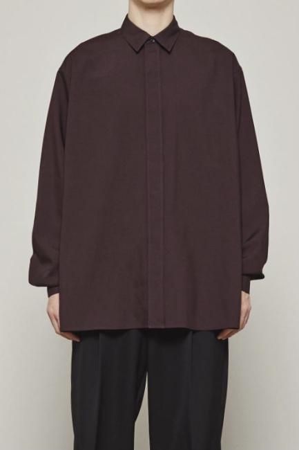 THE RERACS PE SUPER LIGHT SPUN THE PERFECT SHIRT MAROON - Ambiance