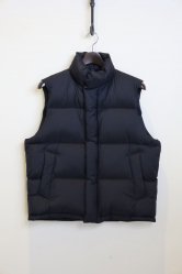 AURALEE Super Light Nylon Ripstop Down Vest BLACK