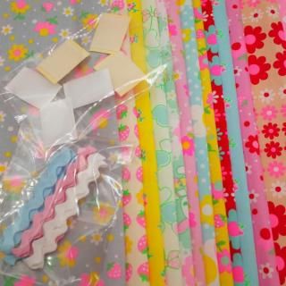 <img class='new_mark_img1' src='https://img.shop-pro.jp/img/new/icons24.gif' style='border:none;display:inline;margin:0px;padding:0px;width:auto;' />フタつきフラットミニポーチ 生地セット(粘着シール付きマジックテープ3組オマケ入り)