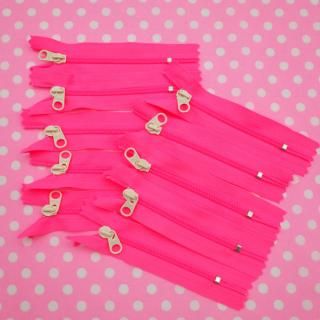 ハンドメイドおしゃれ大人可愛いにちゆったりふっくらＣタイプ 楽天市場】フラワーモチーフバッグチャーム【aroco/アロコ