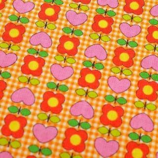 <img class='new_mark_img1' src='https://img.shop-pro.jp/img/new/icons12.gif' style='border:none;display:inline;margin:0px;padding:0px;width:auto;' />セレクト生地 ハニーチューン プチフラワー(イエロー)約100cm×110cm カット済み