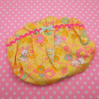 <img class='new_mark_img1' src='https://img.shop-pro.jp/img/new/icons33.gif' style='border:none;display:inline;margin:0px;padding:0px;width:auto;' />パッチワークキット展示サンプル品 ギャザーポーチ OF151179