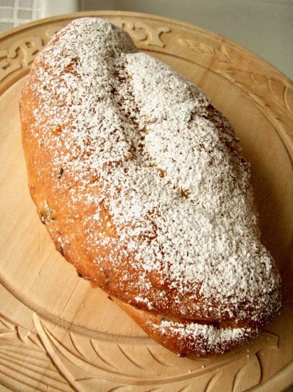 シュトーレン 元競輪選手 多以良泉己が３時間に１つだけ手作りする北鎌倉 天使のパン ケーキgateau D Ange