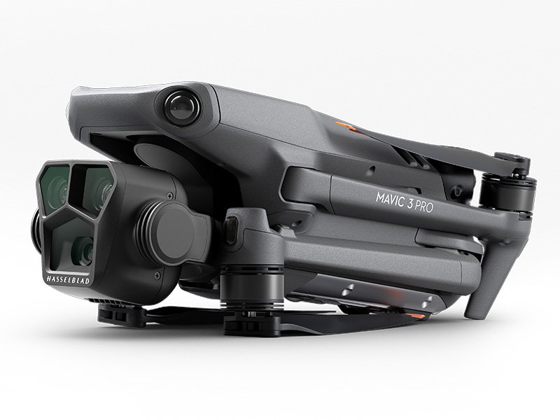 新製品ドローン DJI Mavic Pro Fly More Combo (DJI RC) コンボ Hasselbladカメラ デュアル望遠カメラ フラッグシップ級の3眼カメラ プロ向け動画スペック MAVIC3PRO MAVIC3 PRO