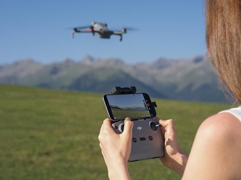 DJI Mini3 Pro Fly More コンボ+アクセサリー付き Amazon.co.jp: DJI Mini 3 Fly Moreコンボ(DJI RC付属) ドローン