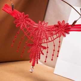 パール付き♪　ゴージャス刺繍のＴバック　フリンジ風の飾り付き　赤
