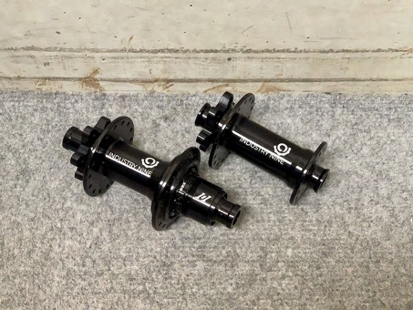 INDUSTRY NINE 1/1 DISC HUB SET SRAM XD BLACK 前後セット - 東京都