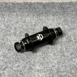 BOX COMPONENTS Two Hub Front