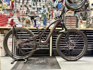 <img class='new_mark_img1' src='https://img.shop-pro.jp/img/new/icons25.gif' style='border:none;display:inline;margin:0px;padding:0px;width:auto;' />SPECIALIZED TURBO LEVO SL COMP S 