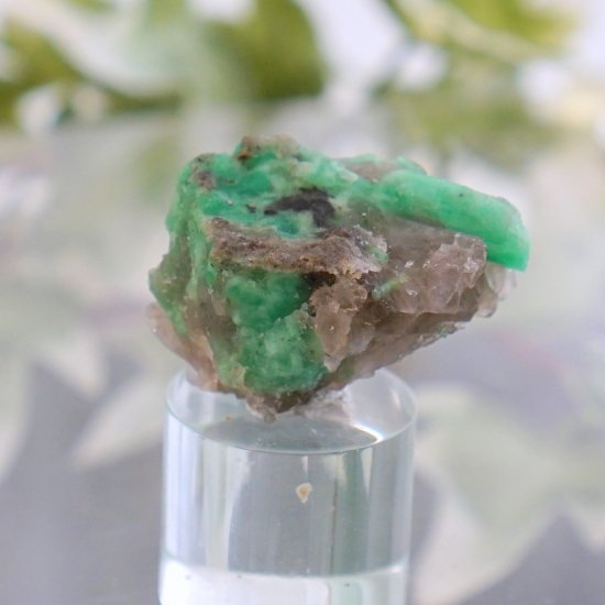 エメラルド 原石 - Crystalcolors* パワーストーン、天然石通販、癒し 