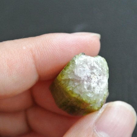 グリーントルマリン原石 - Crystalcolors* パワーストーン、天然石通販 
