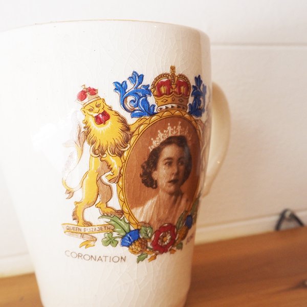 エリザベス女王コロネーションマグA - イギリスアンティーク 