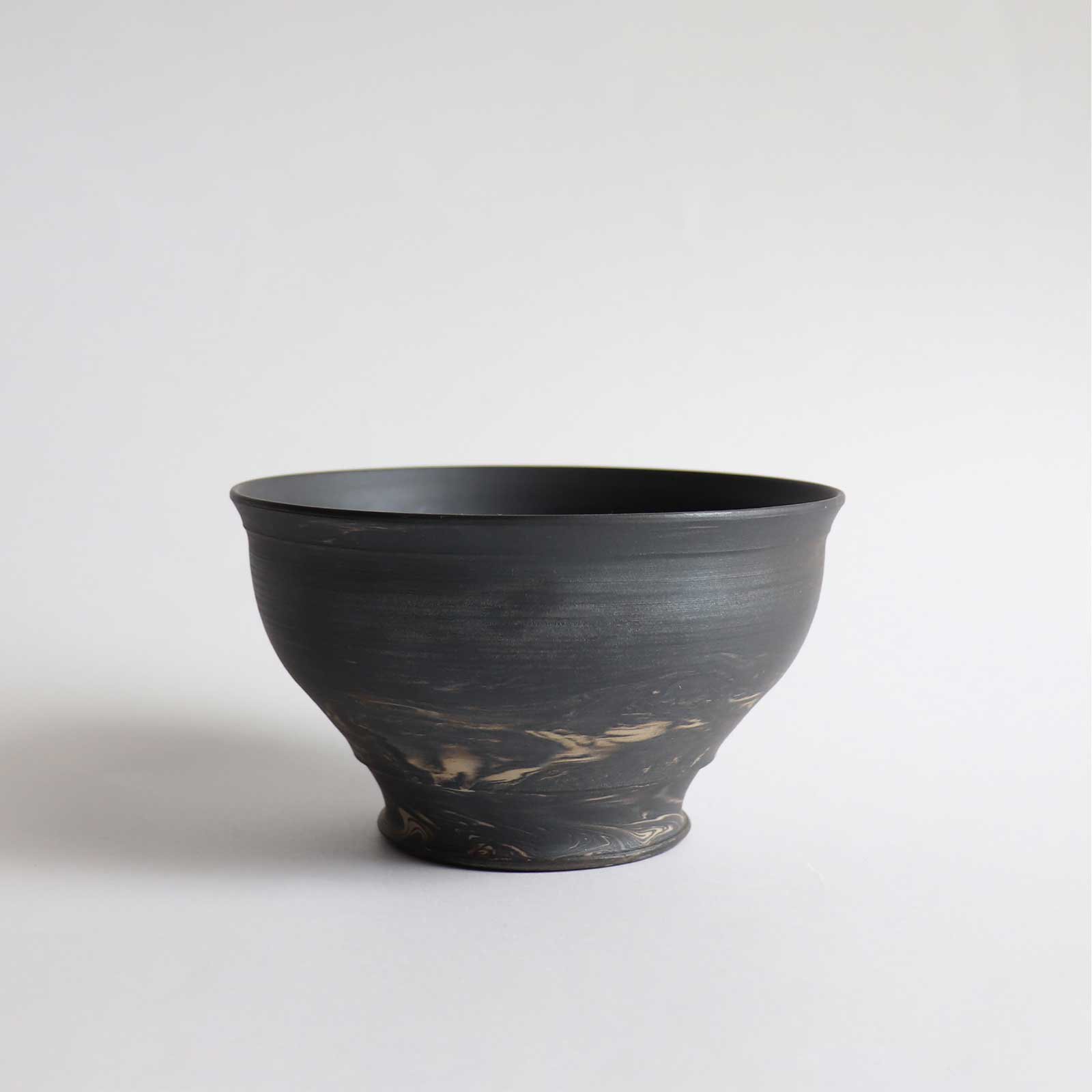 gena kuwan | fruits bowl ( black )