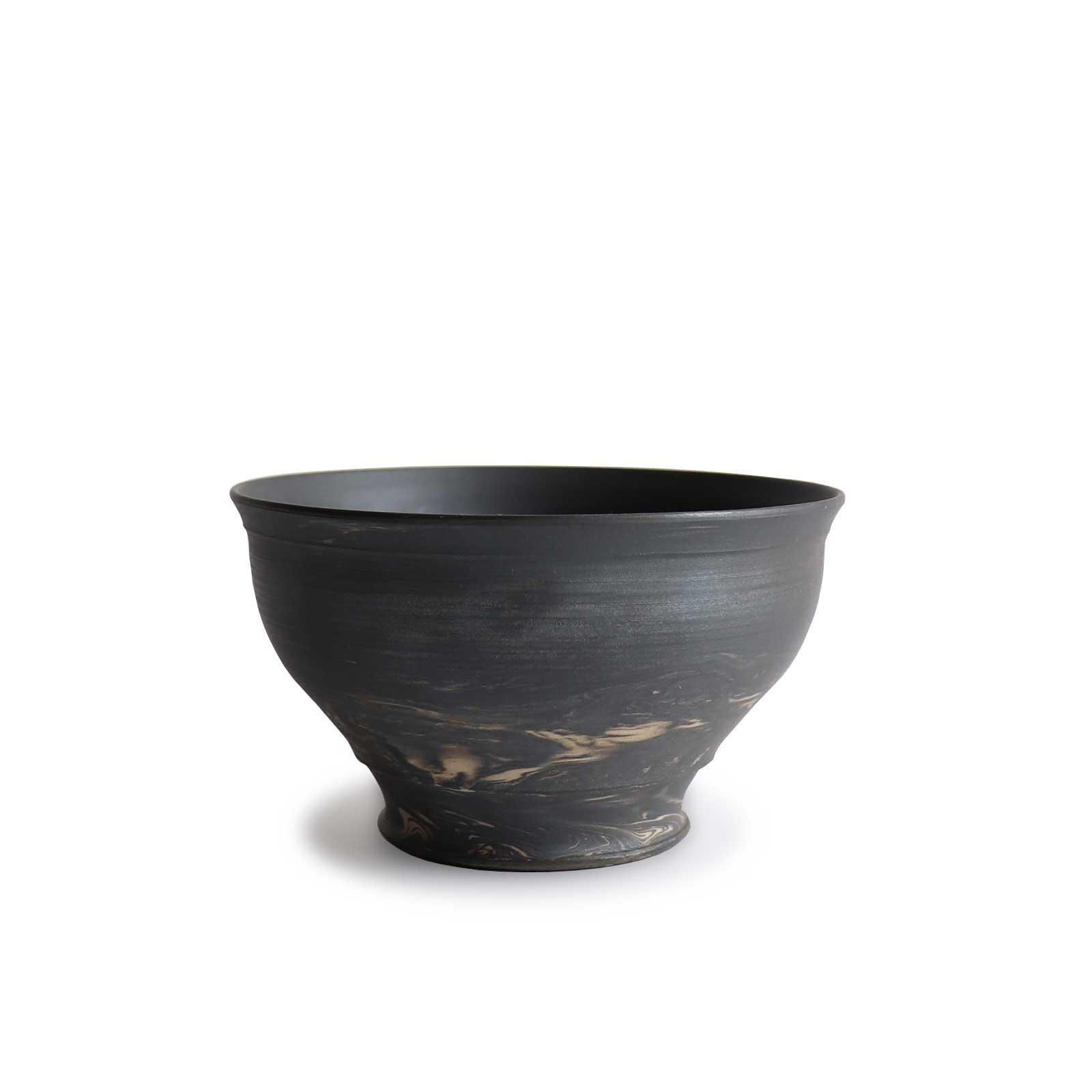 gena kuwan | fruits bowl ( black )