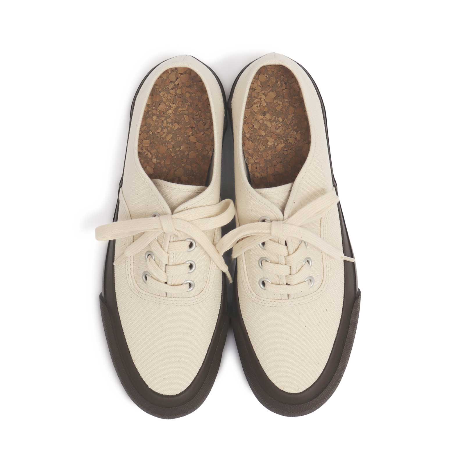 <img class='new_mark_img1' src='https://img.shop-pro.jp/img/new/icons8.gif' style='border:none;display:inline;margin:0px;padding:0px;width:auto;' />DOEK SHOE INDUSTRIES<br>OXFORD-ECRU/BROWN<br>22cm23cm24cm