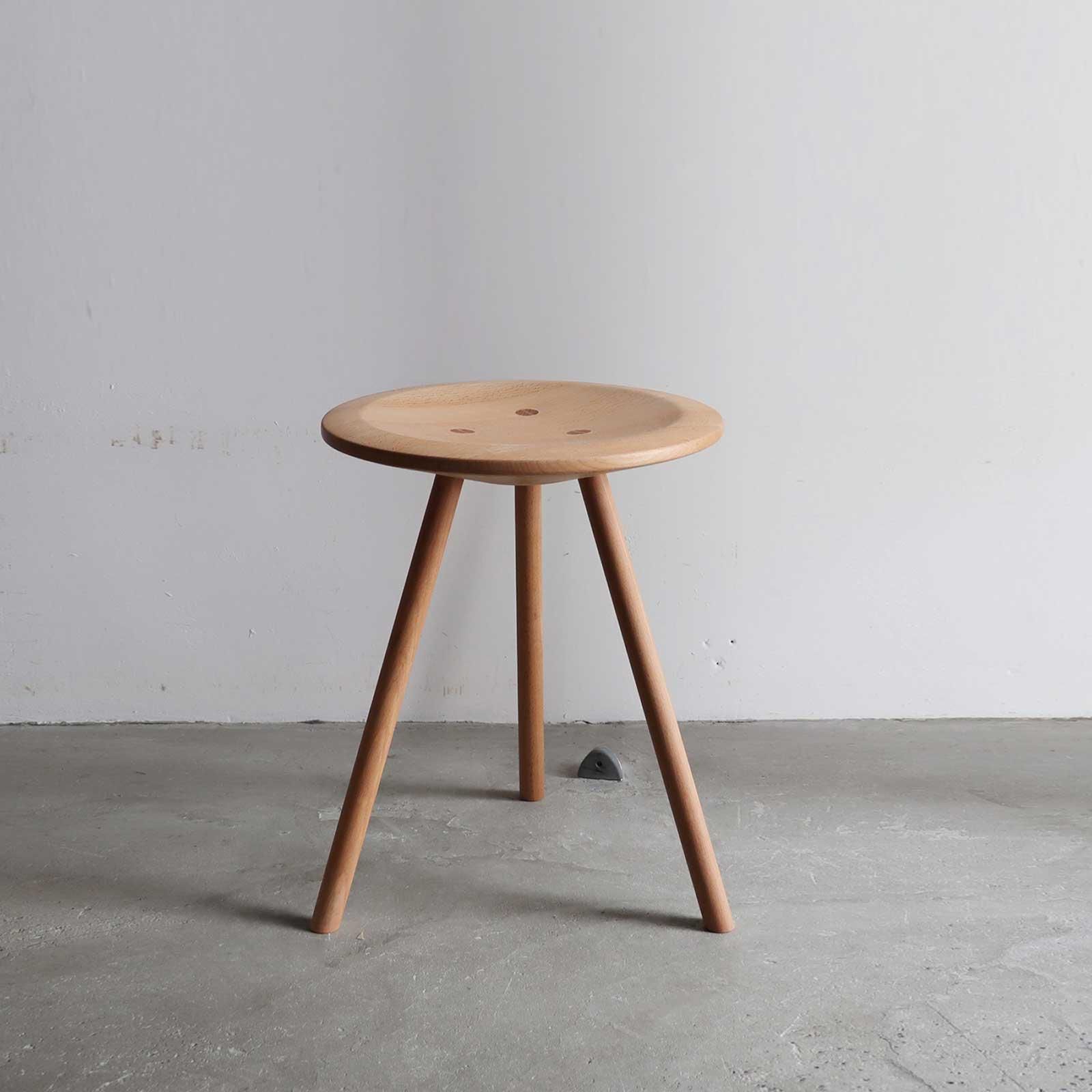 Υ AXCIS,INC. | 3legs stool round