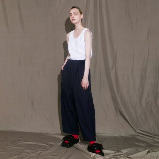 my beautiful landlet<br>TROPICAL WOOL PIN STRIPE MIX BACK WARP EASY PANTS<img class='new_mark_img2' src='https://img.shop-pro.jp/img/new/icons2.gif' style='border:none;display:inline;margin:0px;padding:0px;width:auto;' />