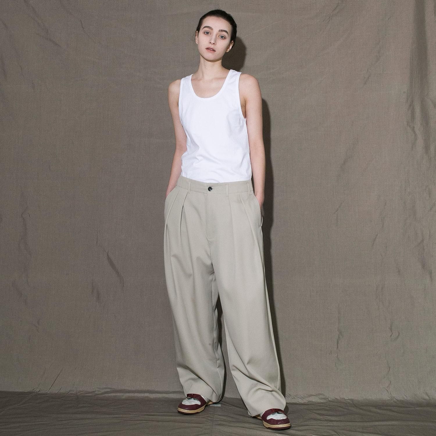 my beautiful landlet  TUCK WIDE PANTS