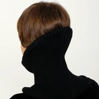 MELITTA BAUMEISTER<br>NECK WARMER<img class='new_mark_img2' src='https://img.shop-pro.jp/img/new/icons16.gif' style='border:none;display:inline;margin:0px;padding:0px;width:auto;' />