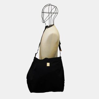 Nine Tailor<br>Petal Bag