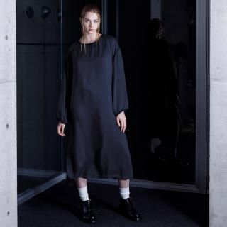 VOAAOV<br>Cupro Twill Relax One Piece