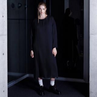 VOAAOV<br>Cupro Twill Relax One Piece