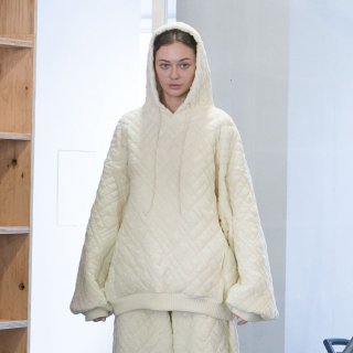 my beautiful landlet<br>QUILTED JACQUARD PULLOVER HOODIE