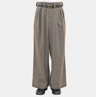 ohta<br>brown pants