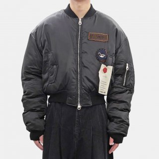 SHINYAKOZUKA<br>BOMBER WITH BLACK BIJOU