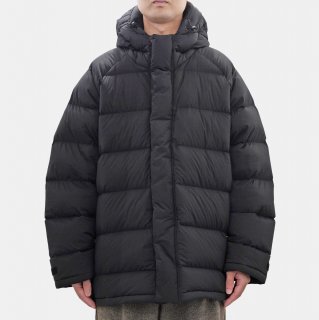 YOKO SAKAMOTO<br>SEAMLESS DOWN PARKA