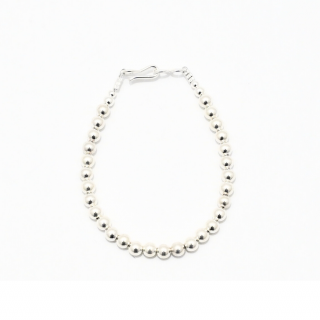 ERICKA NICOLAS BEGAY<br>NAVAJO PEARL BRACELET / 5-19