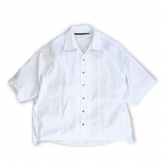 my beautiful landlet<br>POPLIN STRIPE RAGLAN SHORT SLEEVE SHIRT