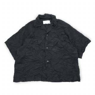 I'm here<br>UNFORM : OPEN COLLAR SHIRTS