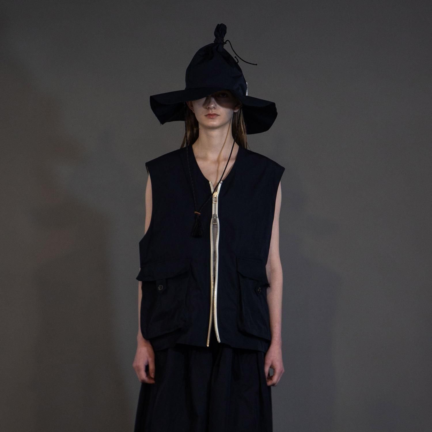 トップス my beautiful landlet backpack vest my beautiful landlet - Wallace & Murron Online Shop