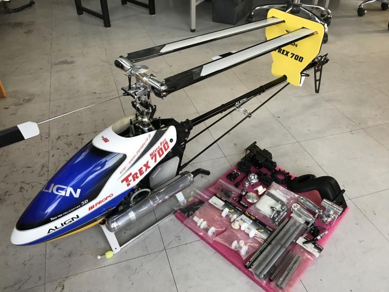 中古TREX Nitro Pro 700 ラジコンヘリコプター